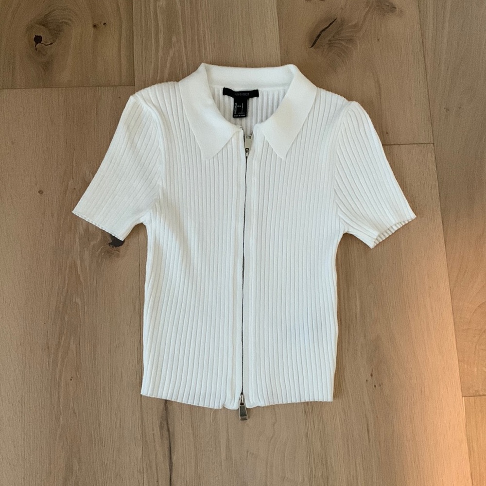 Forever 21 short sleeve cream ribbed sweater with collar, size girls L